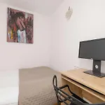 Piastow Comfy With Balcony & Office In By Renters * كاتوفيتسه