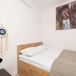 Piastow Comfy With Balcony & Office In By Renters شقة كاتوفيتسه