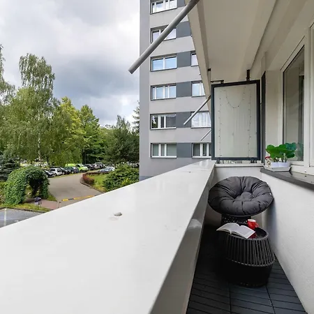 Piastow Comfy With Balcony & Office In By Renters Apartment