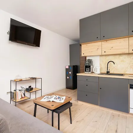 Piastow Comfy With Balcony & Office In By Renters * Katowice