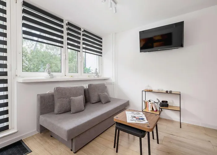 Apartment Piastow Comfy With Balcony & Office In By Renters *