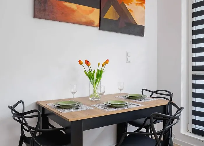 Piastow Comfy With Balcony & Office In By Renters *