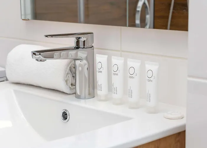 Apartment Piastow Comfy With Balcony & Office In By Renters Katowice